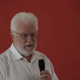 Portrait of Tom Gilb
