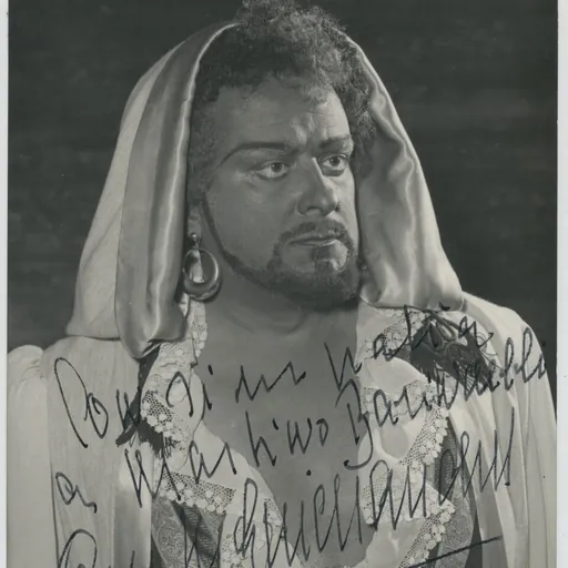 Portrait of Carlos Guichandut