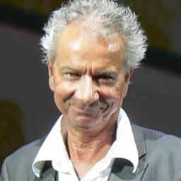 Portrait of Harold Weiss
