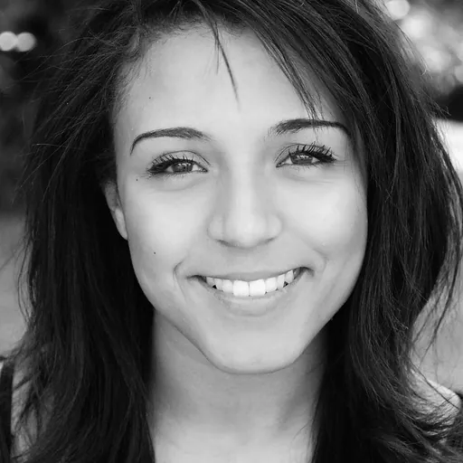 Portrait of Stephanie Fearon