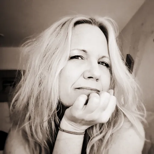 Portrait of Erin Barrett