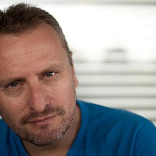Portrait of Eyal Boers