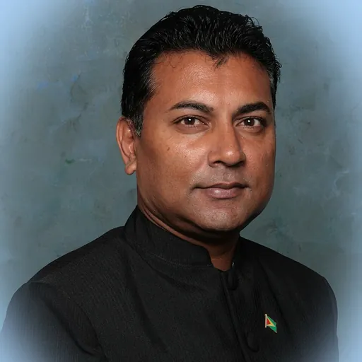 Portrait of Peter Ramsaroop