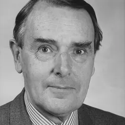 Portrait of Ian Nish