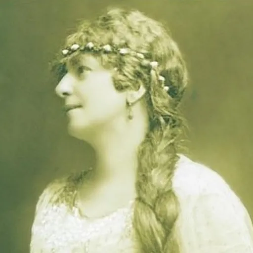 Portrait of Adine Fafard-Drolet