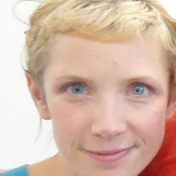Portrait of Naomi Fearn