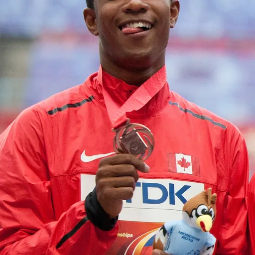 Portrait of Dontae Richards-Kwok