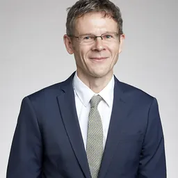 Portrait of Tim Elliott