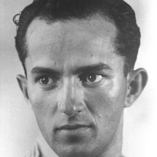 Portrait of Arieh Atzmoni