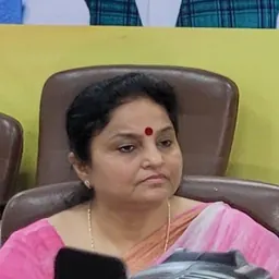 Portrait of Priya Sethi