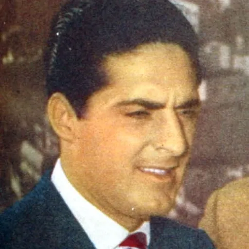 Portrait of Héctor Rial