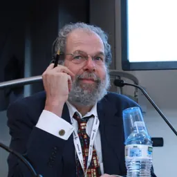 Portrait of Peter Laufer