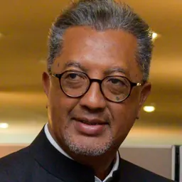 Portrait of Richard Randriamandrato