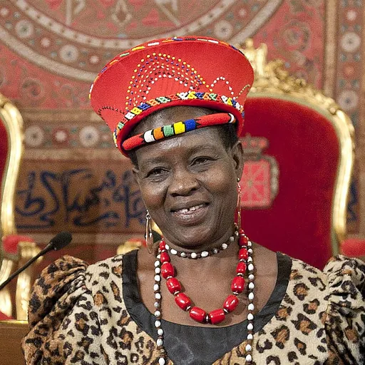 Portrait of Theresa Kachindamoto)