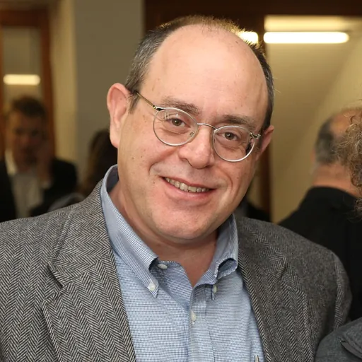 Portrait of Elliot Jager