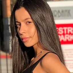 Portrait of Izabella Alvarez
