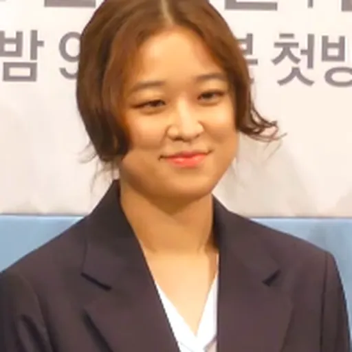 Portrait of Shim Na-yeon