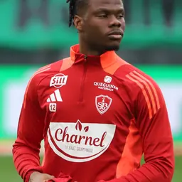 Portrait of Luck Zogbé