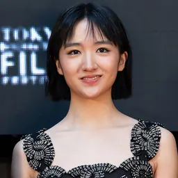 Portrait of Natalie Hsu