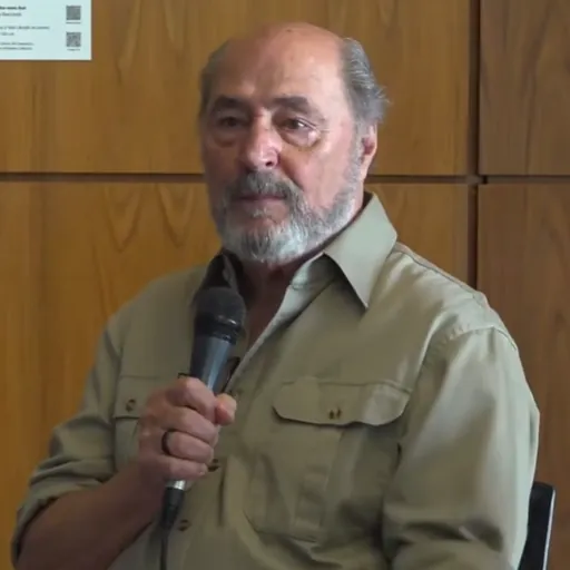 Portrait of Sydney Possuelo