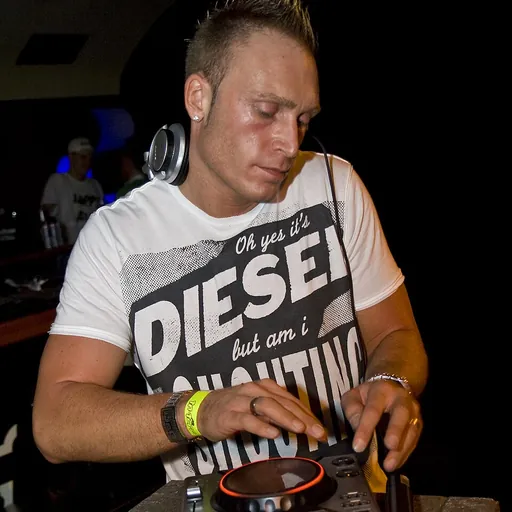 Portrait of DJ Dean
