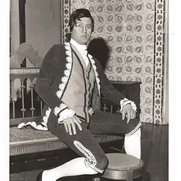 Portrait of Simon Gilbert