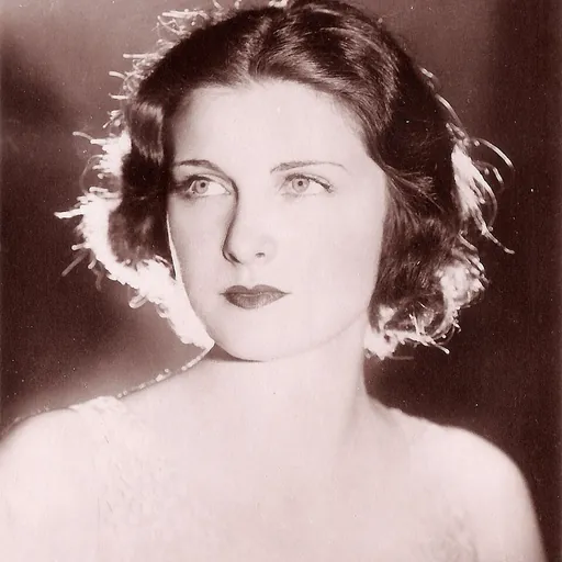 Portrait of Simone Genevois