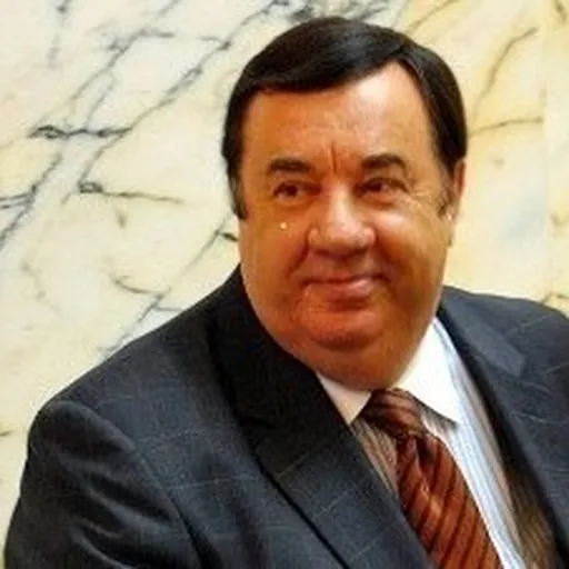 Portrait of Pat McDonough