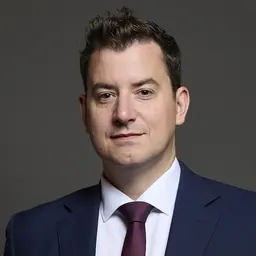 Portrait of Mike Reader