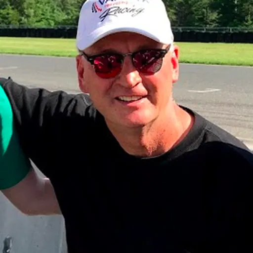 Portrait of Dale Quarterley