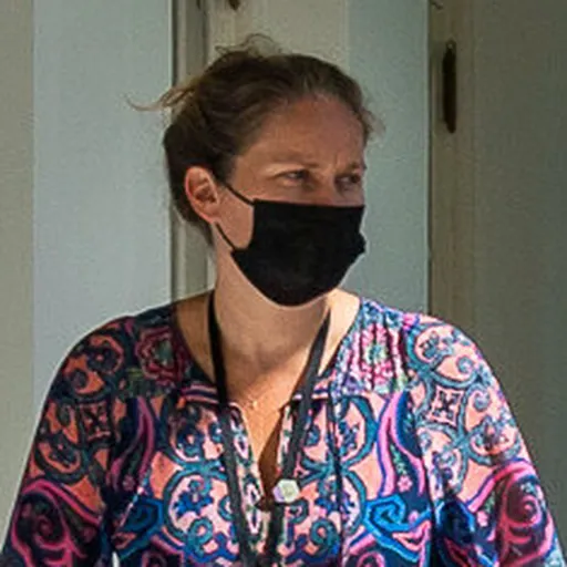 Portrait of Annie Tomasini