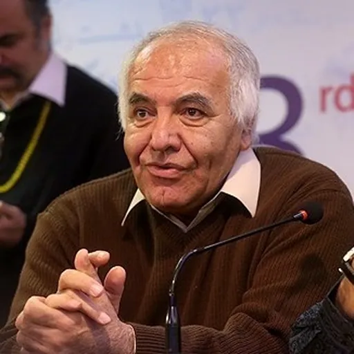 Portrait of Morteza Poursamadi