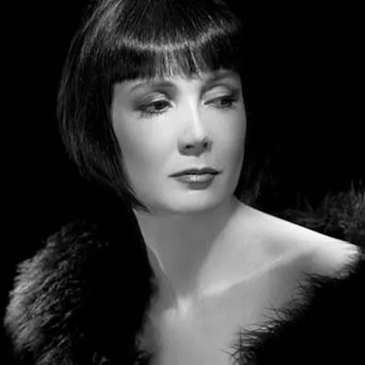 Portrait of Sabine Azéma