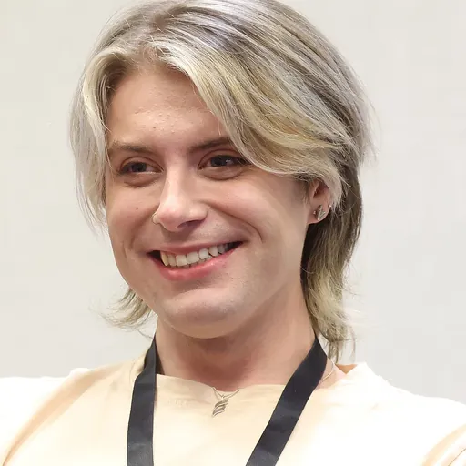 Portrait of Daman Mills