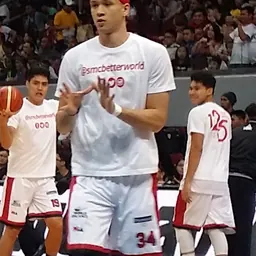 Portrait of Chris Ellis