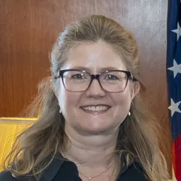 Portrait of Alyssa Ayres