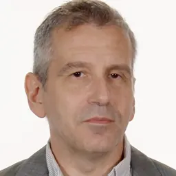 Portrait of David Cromer