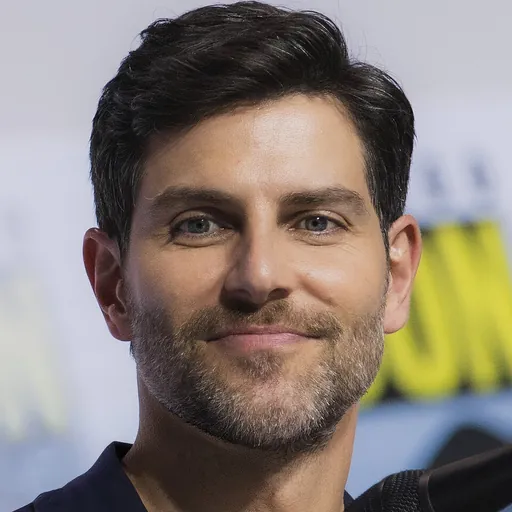 Portrait of David Giuntoli