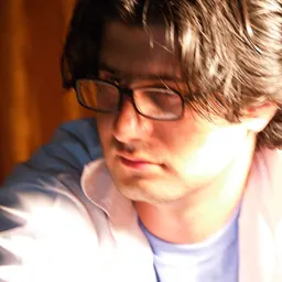 Portrait of Sam Mahmoudi