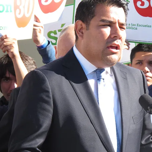 Portrait of Ricardo Lara