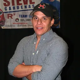 Portrait of Steve Cardenas