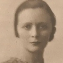 Portrait of Edina Altara