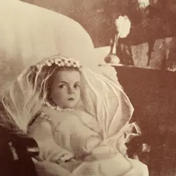 Portrait of Ellen Organ