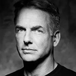 Portrait of Mark Harmon