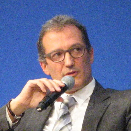 Portrait of Dan Serfaty