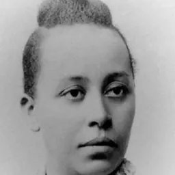 Portrait of Halle Tanner Dillon Johnson
