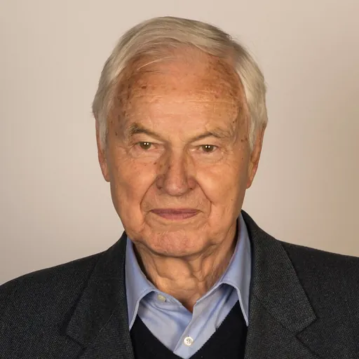Portrait of Hans Modrow