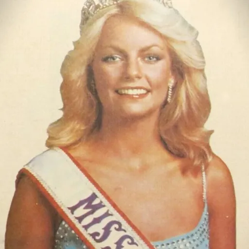 Portrait of Kimberly Tomes