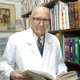 Portrait of Héctor Croxatto Rezzio