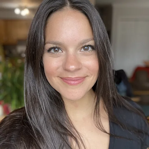 Portrait of Eva Avila